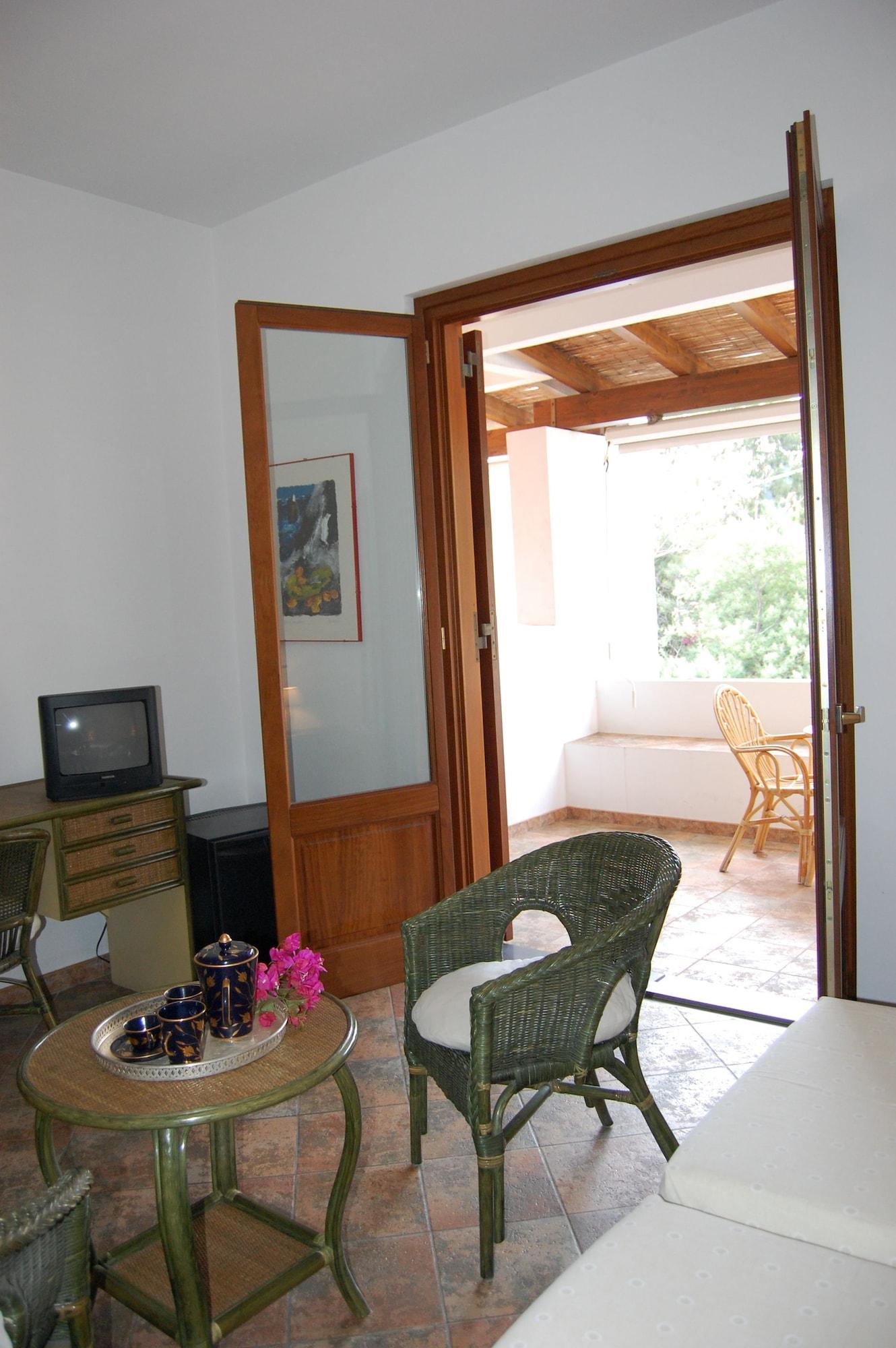 Residence Hotel Baia Portinenti Lipari  Exterior photo
