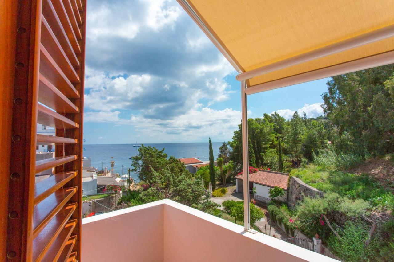 Residence Hotel Baia Portinenti Lipari  Exterior photo